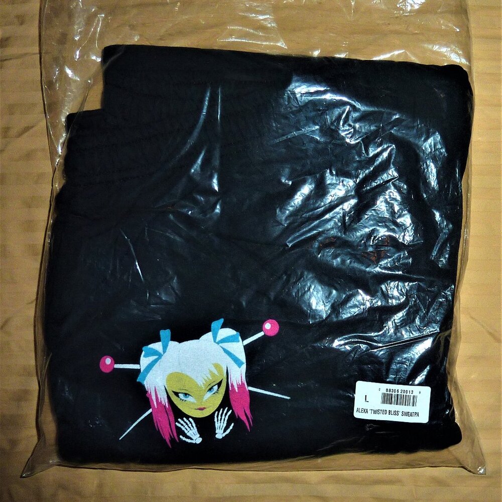 Alexa Bliss sweatpants NEW SEALED WWE pick a size: M Medium or L Large